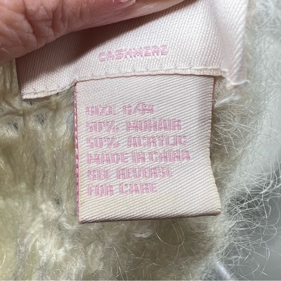 Central Park West Loose Knit Shoulder Wrap Shawl Shrug Mohair Blend Cream Ivory - Picture 9 of 10